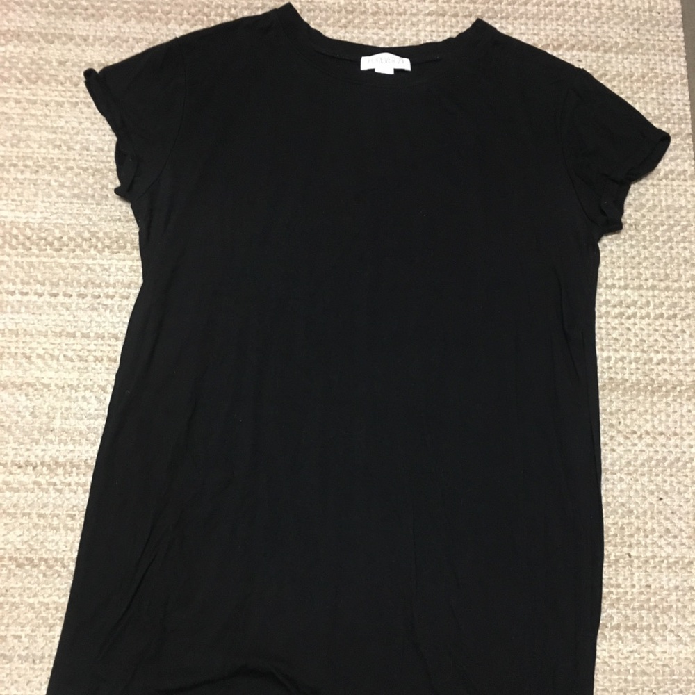 Long black tee